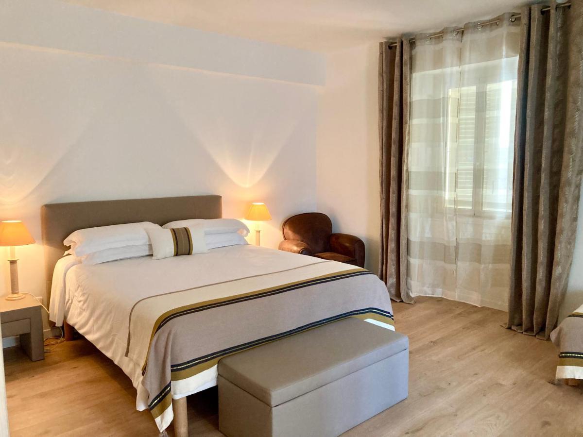 בוניפסיו Hotel La Caravelle מראה חיצוני תמונה