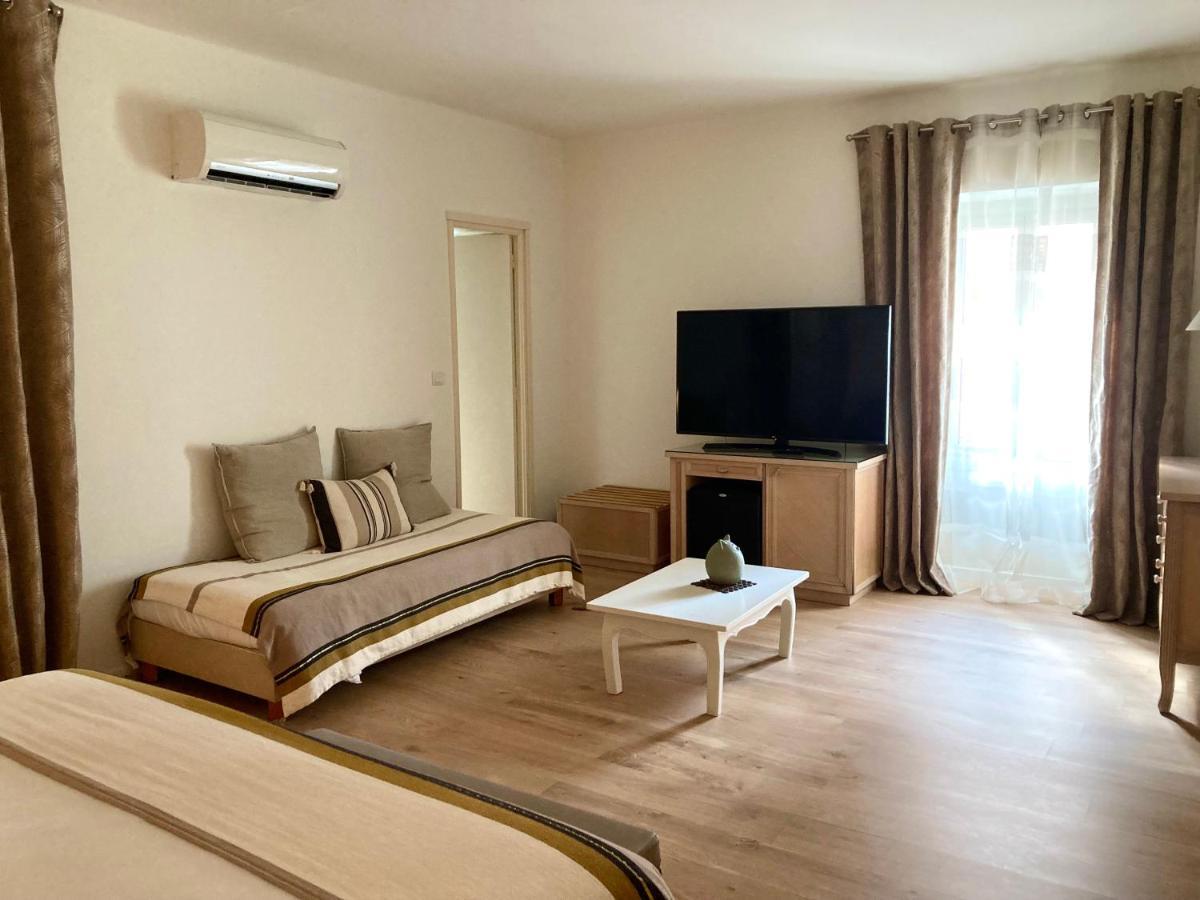 בוניפסיו Hotel La Caravelle מראה חיצוני תמונה